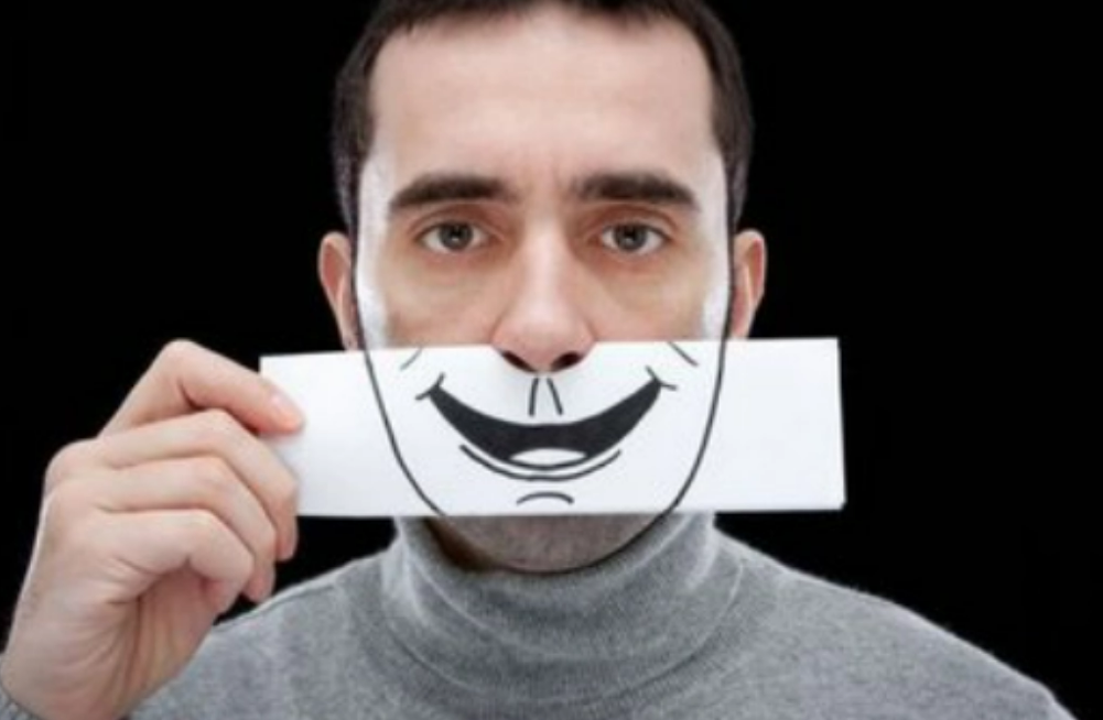 百慕大是怎么来的_塑身衣是平角的好还是三角的好?可以穿丝袜吗?_百慕大三角是骗局