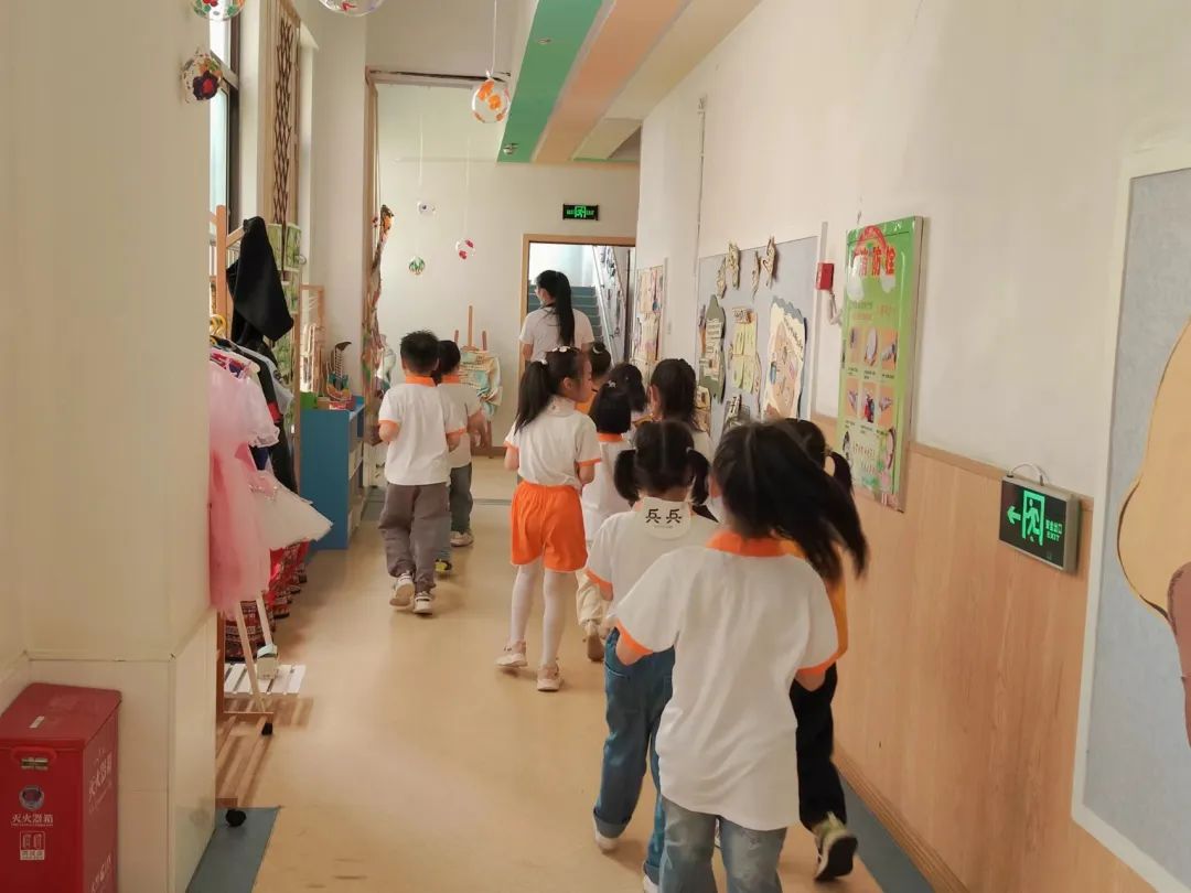 安全教案防拐防骗策划案_防拐防骗安全教育视频_大班防骗防拐安全教案