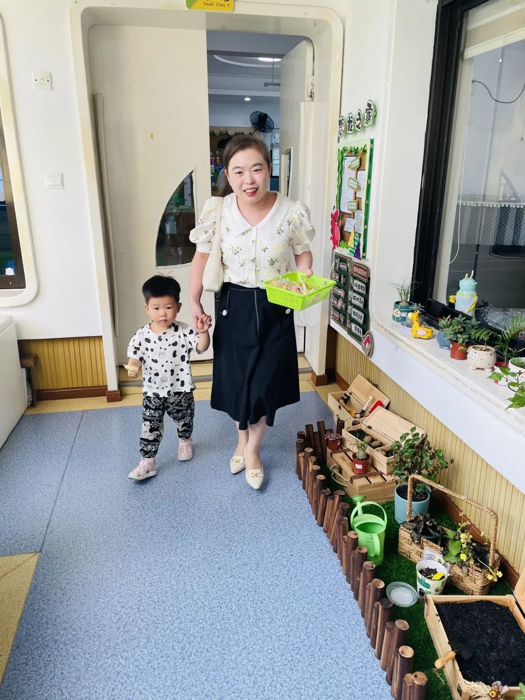 幼儿园防拐防骗教案小班_小班防拐防骗安全教育_小班防拐防骗黑板报