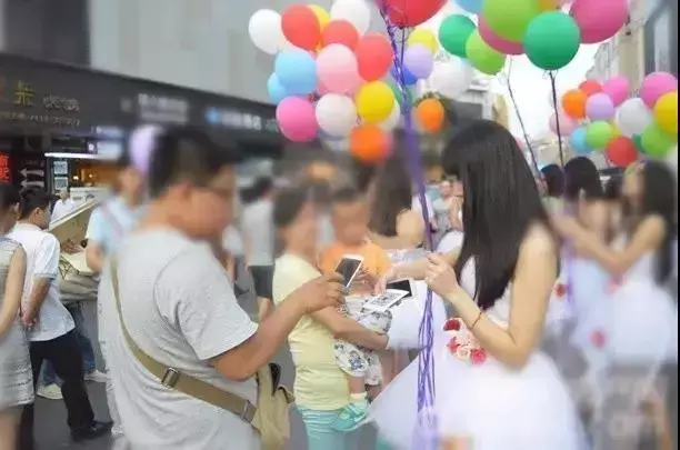 超市扫二维码付款机器_支付宝付款二维码在哪_付款二维码骗局