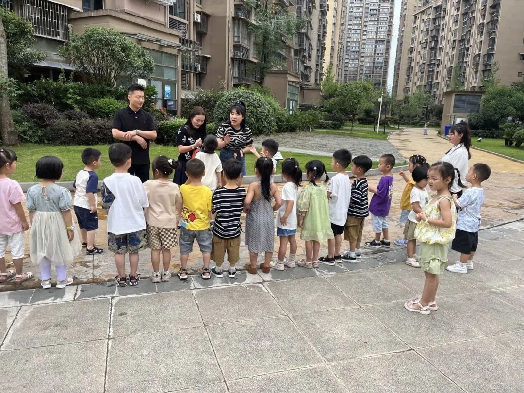 小班安全教育《防拐骗》教案_小班防拐防骗安全教育_小班安全活动防拐骗
