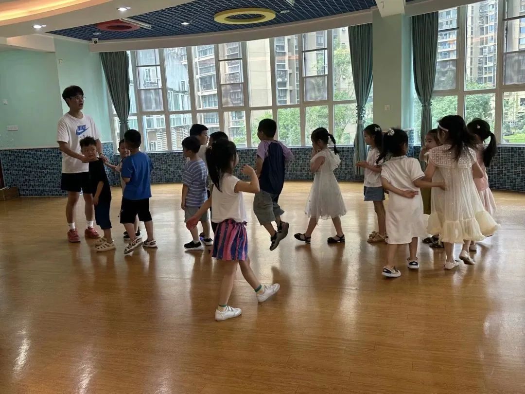 小班安全教育《防拐骗》教案_小班防拐防骗安全教育_小班安全活动防拐骗