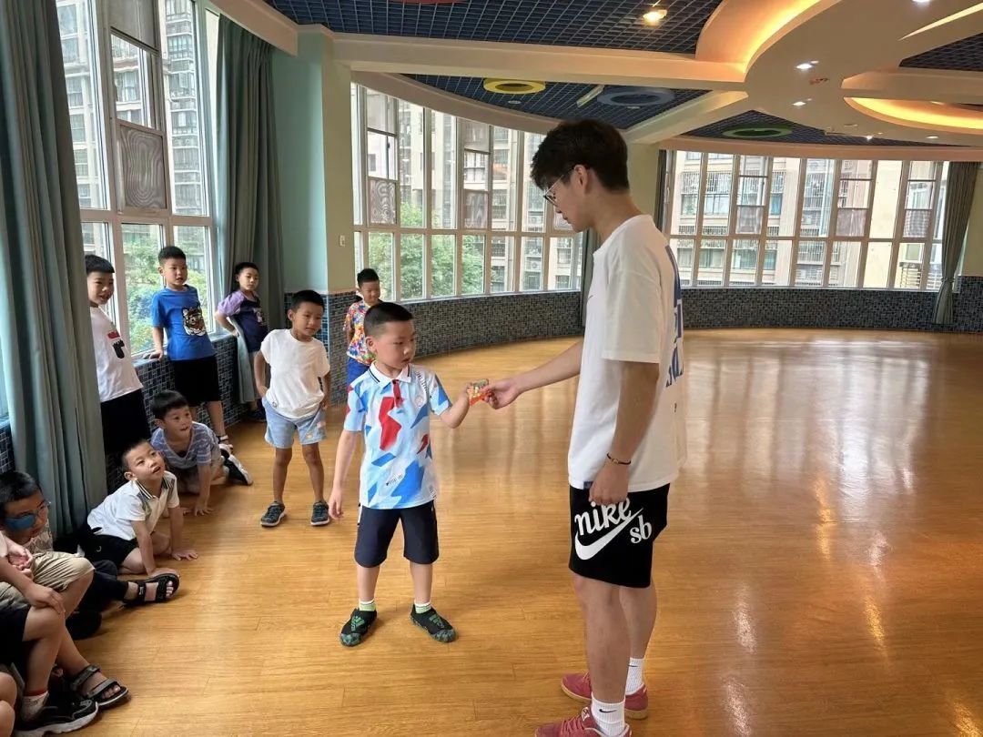 小班安全教育《防拐骗》教案_小班防拐防骗安全教育_小班安全活动防拐骗