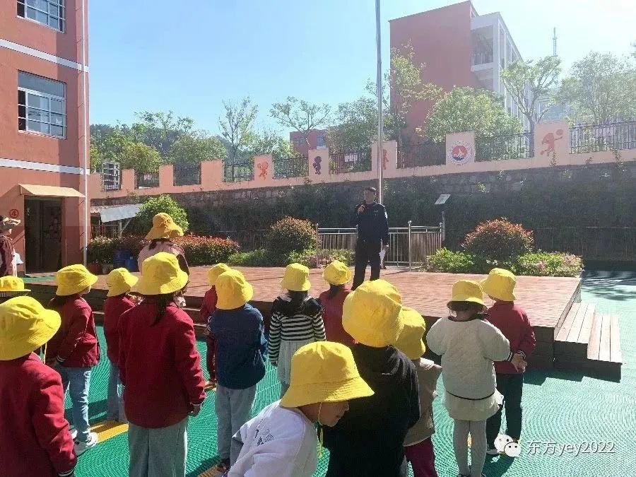 幼儿园防骗教案与反思_幼儿园防骗安全教育教案_幼儿防骗知识安全教育教案