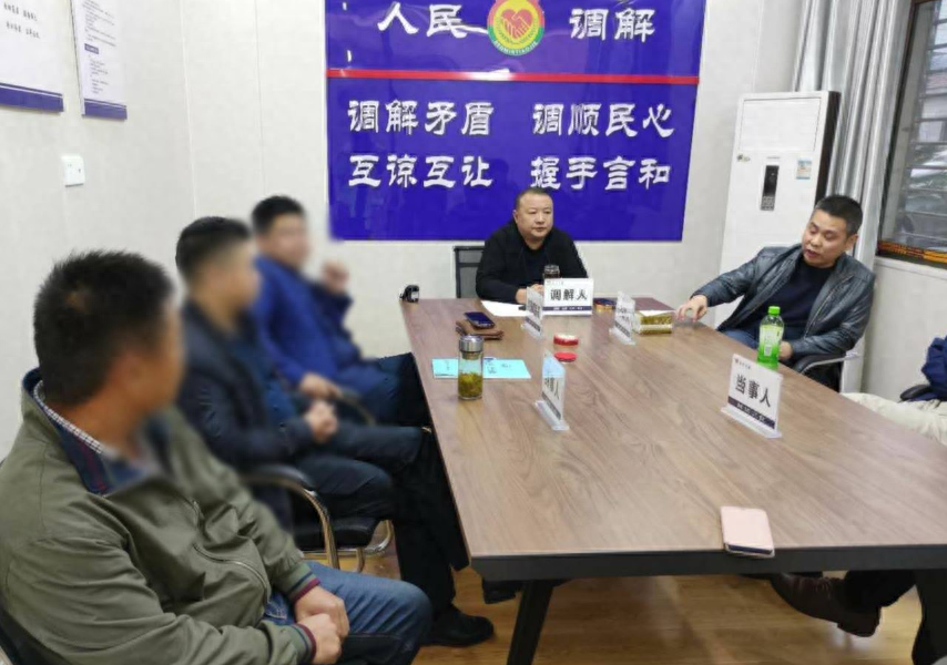 微信女骗男感情钱财的案例_微信女子约一夜情骗局_美女微信诈骗案例