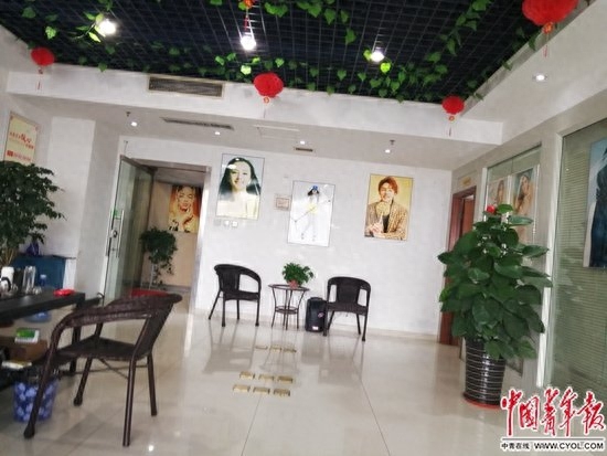 骗局模特招聘郑州礼仪师傅_郑州招聘礼仪模特骗局_郑州模特礼仪公司